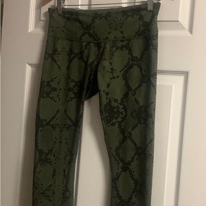 Lululemon, Capri Pants, Green Snakeskin